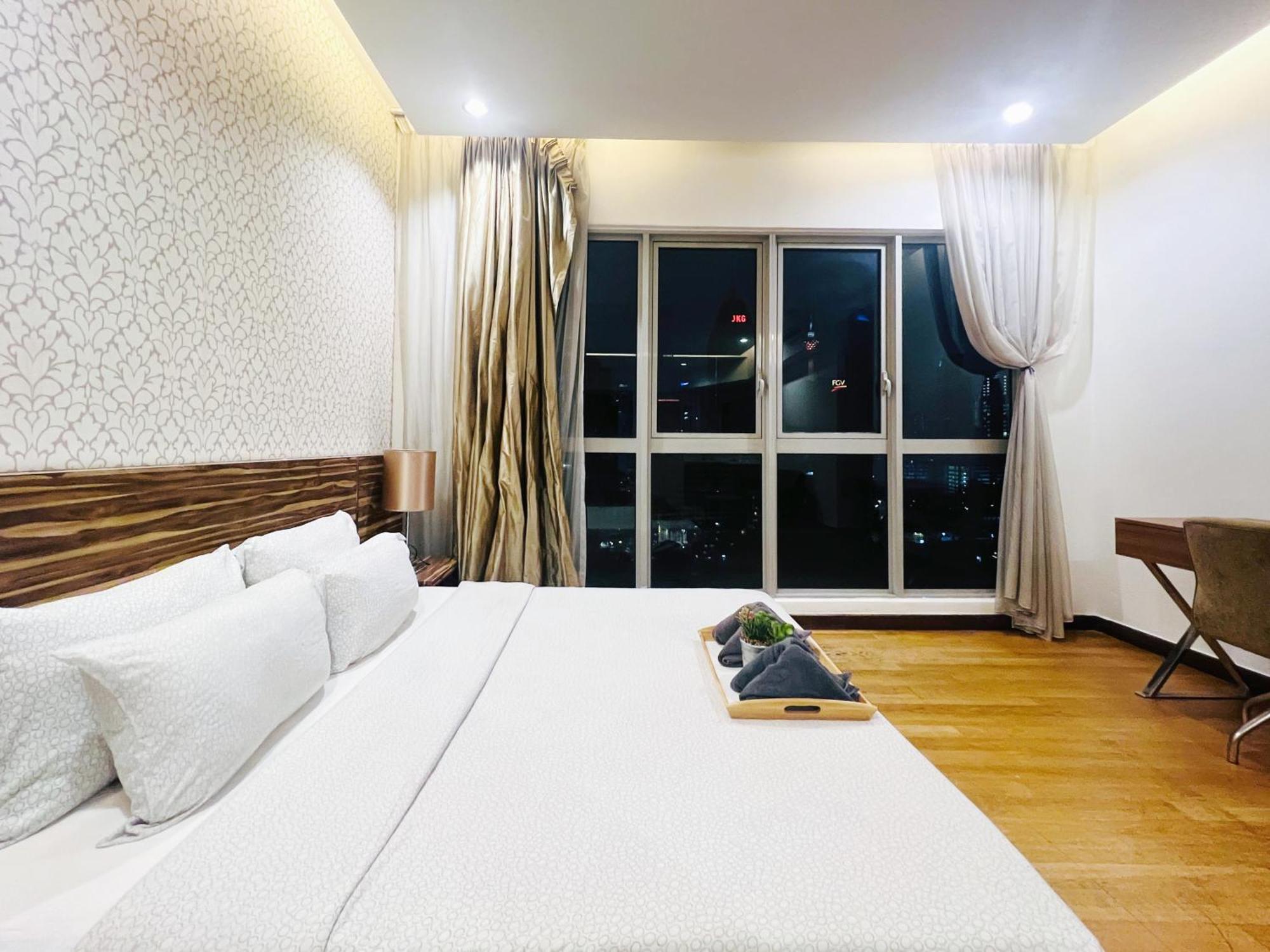 Regalia Residence And Suites By Awesomestay Kuala Lumpur Eksteriør billede